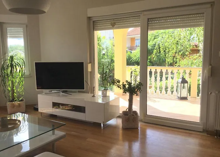 House Lilija * زادار