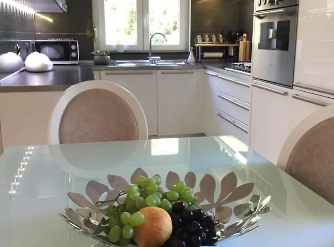 House Lilija بيت للعطل *