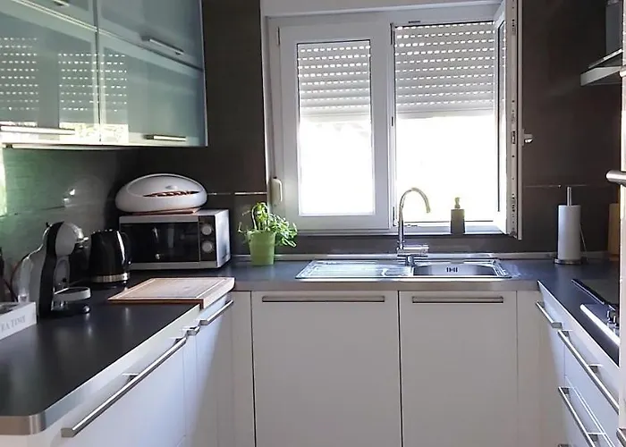 House Lilija زادار