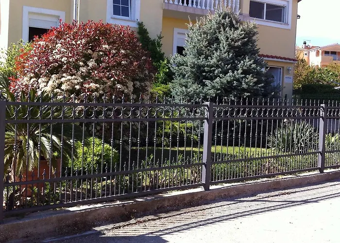 House Lilija * زادار