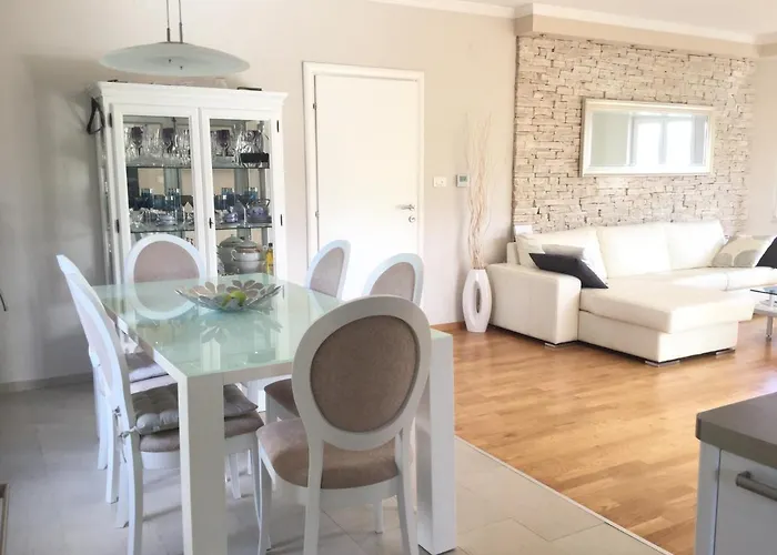 House Lilija 別荘 ザダル